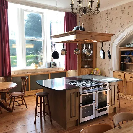 Irton Hall Hotel 4*