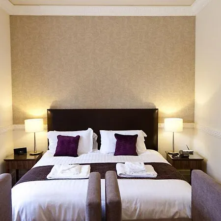 埃尔顿厅酒店 酒店 4*